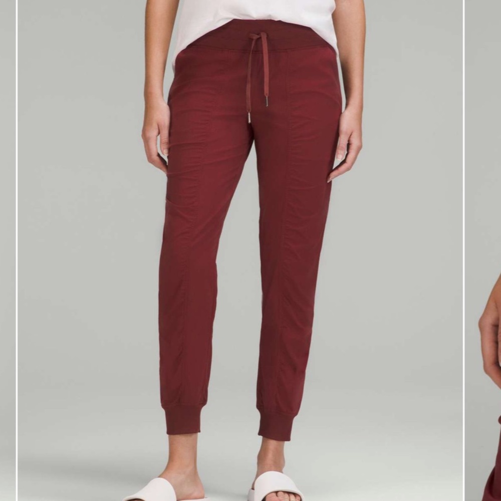 Lululemon Dance Studio Mid-Rise Jogger
Red Merlot - Picture 5 of 6